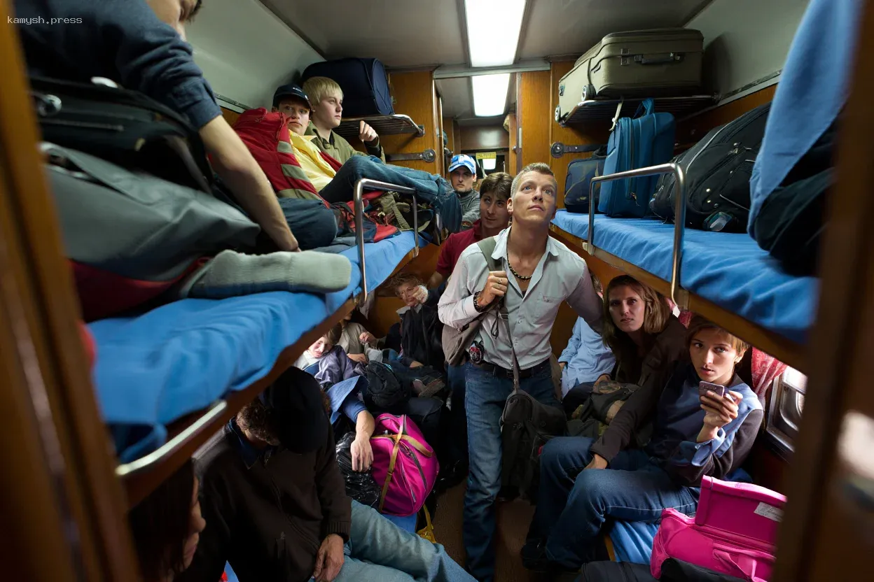 Американский блогер развеял мифы о российском плацкарте