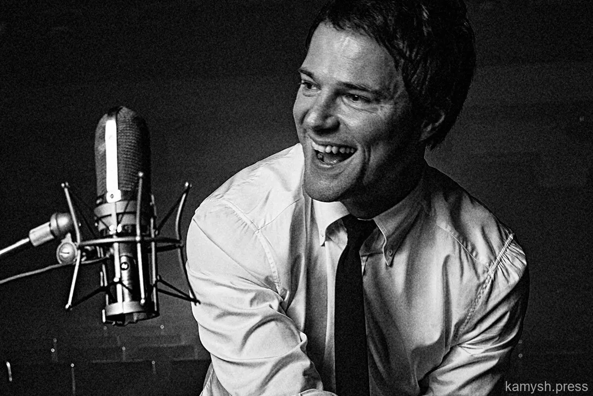 8 самых красивых российских актеров: харизма, талант и обаяние