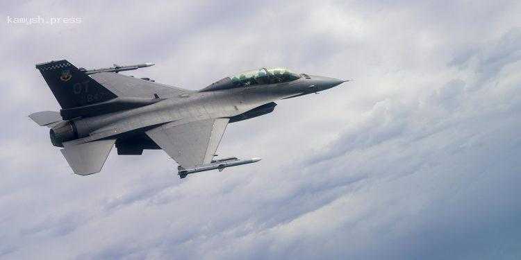 В МИД Норвегии заявили, что их истребители F-16 помогут Украине бить глубже по тылу РФ