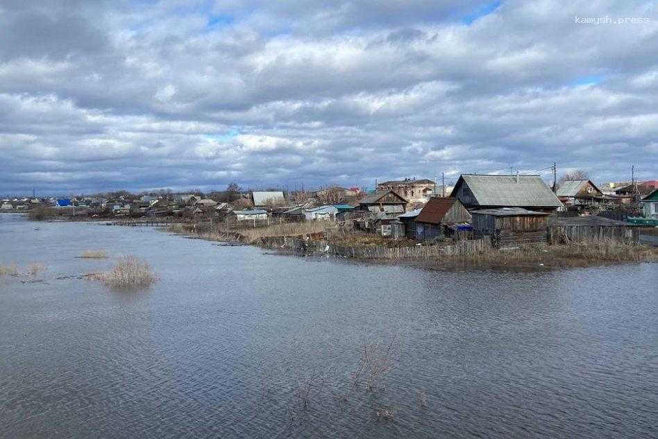 Уровень воды в реке Тобол у села Звериноголовского превысил 10 м
