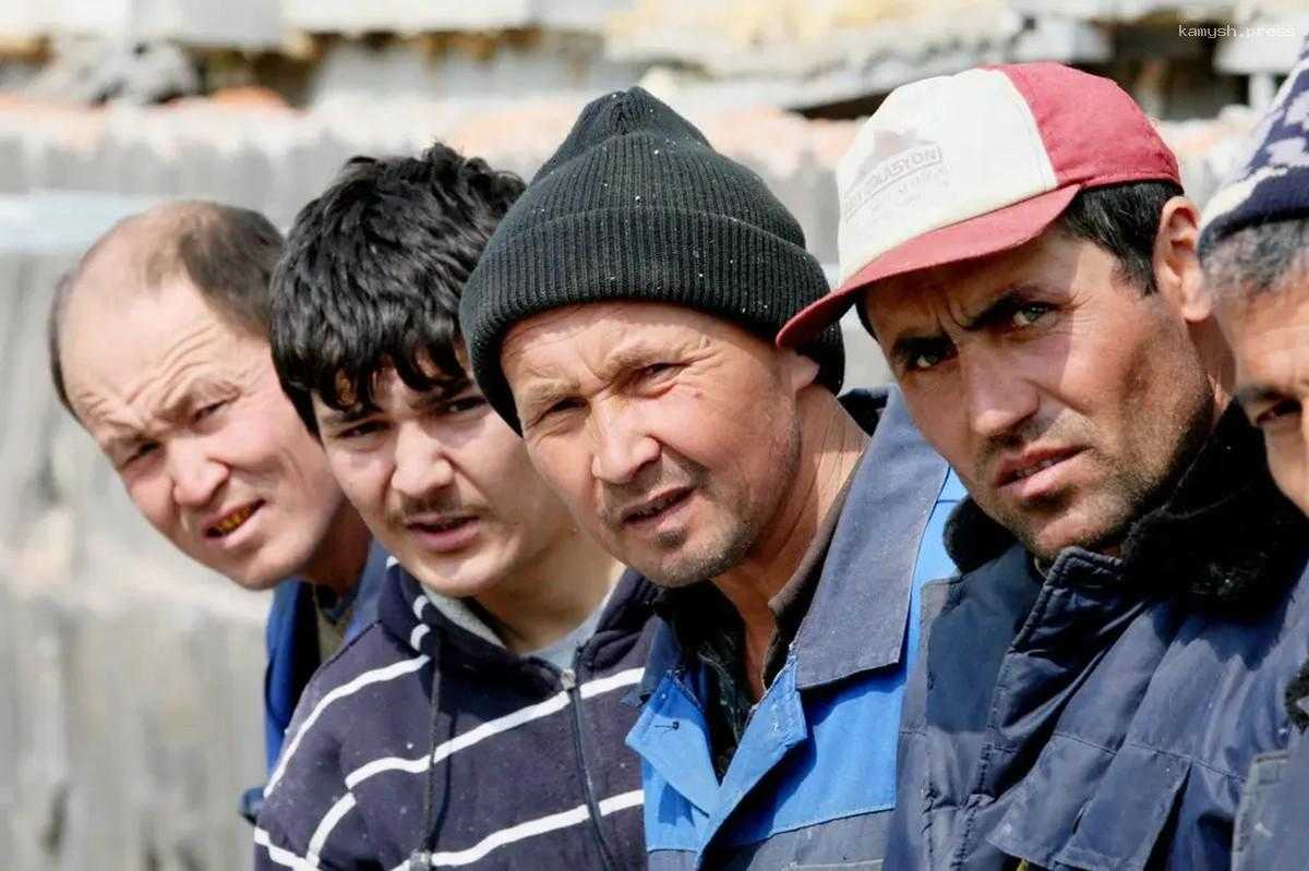 Минтруда Таджикистана сообщило об оттоке мигрантов из России после теракта в Crocus City Hall
