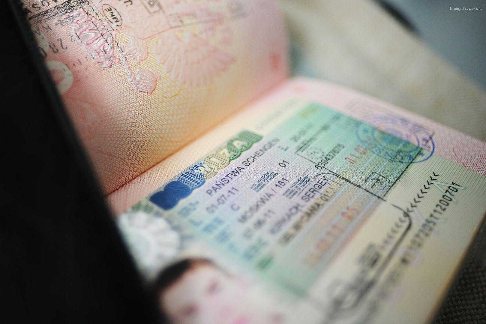 Румыния начала выдавать визы в Шенгенскую зону