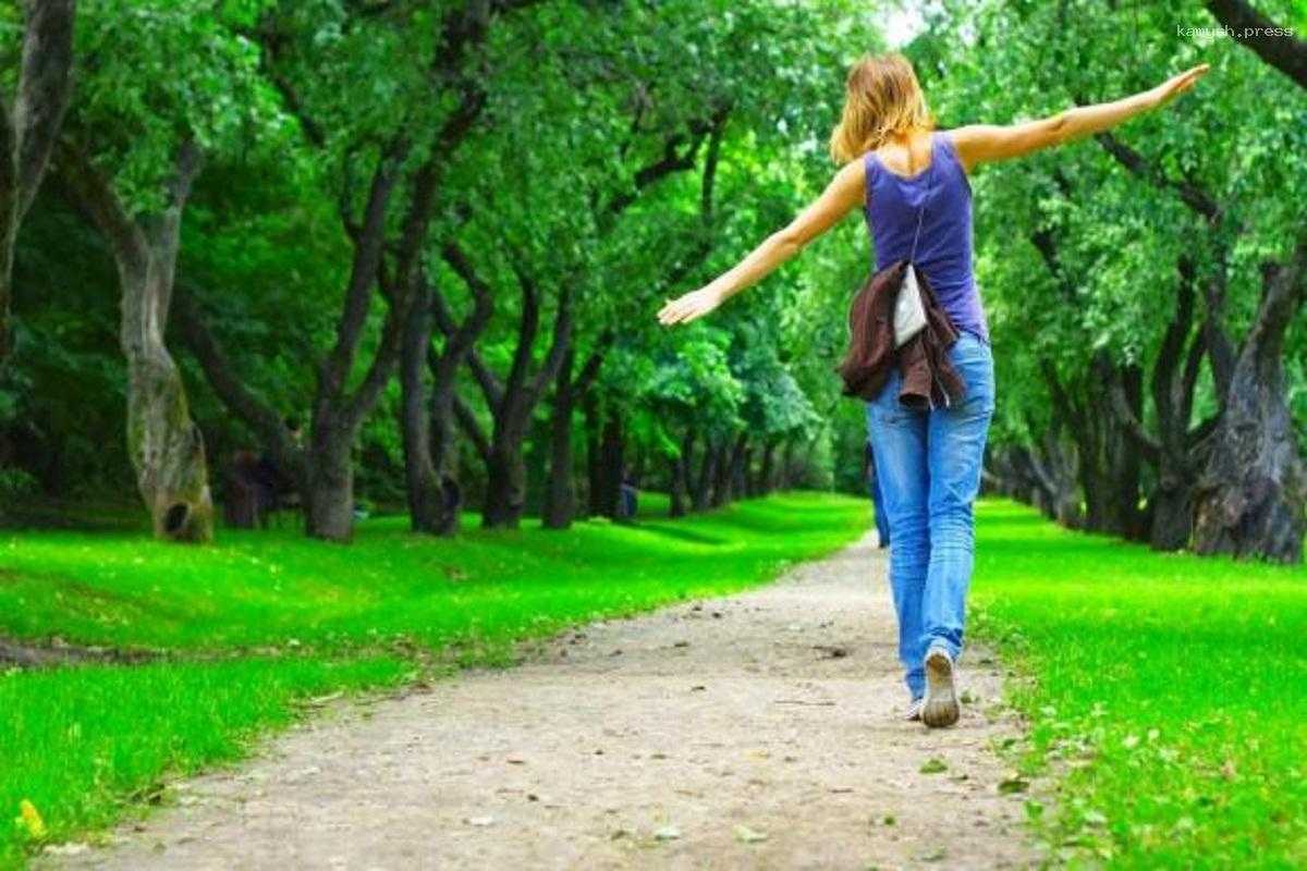 Эксперты заявили, что от чувства одиночества избавляют ежедневные прогулки