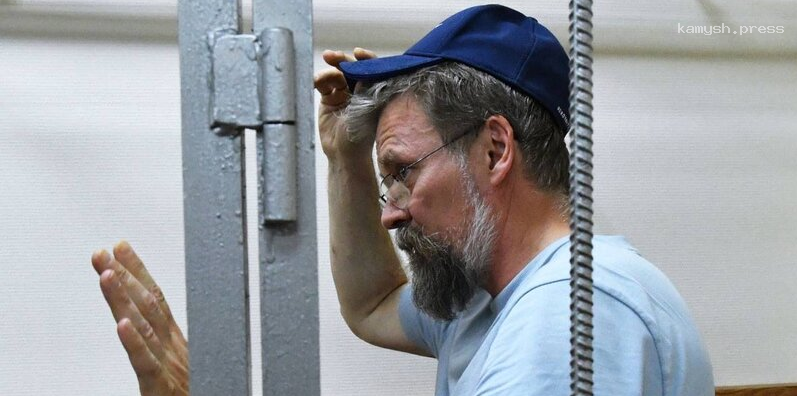Экс-замминистра энергетики РФ Тихонова приговорили к 5 годам колонии за хищение 600 млн рублей и выпустили в зале суда