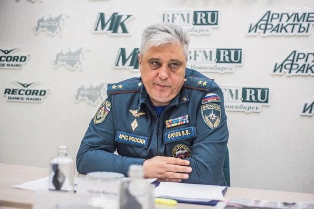 В Новосибирске глава МЧС сообщил о добровольных пожарных командах в ЛНР, которые воссоздали по примеру РФ