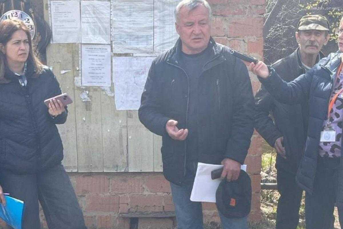 Глава Читинского района Виктор Машуков переговорил с погорельцами из СНТ «Разведчик недр»