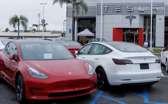 Стало известно, что променяла Tesla дешевые электрокары