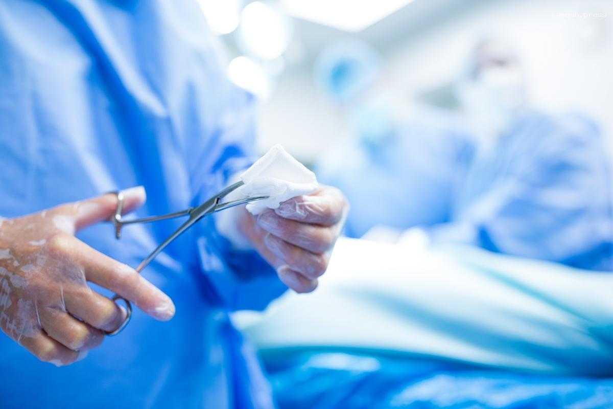 Для жительницы Новосибирска головная боль обернулась расслоением аневризмы