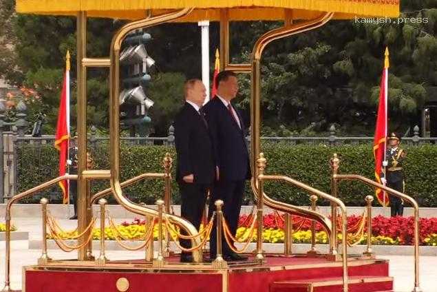Путин прибыл в Дом народных собраний, где пройдут российско-китайские переговоры