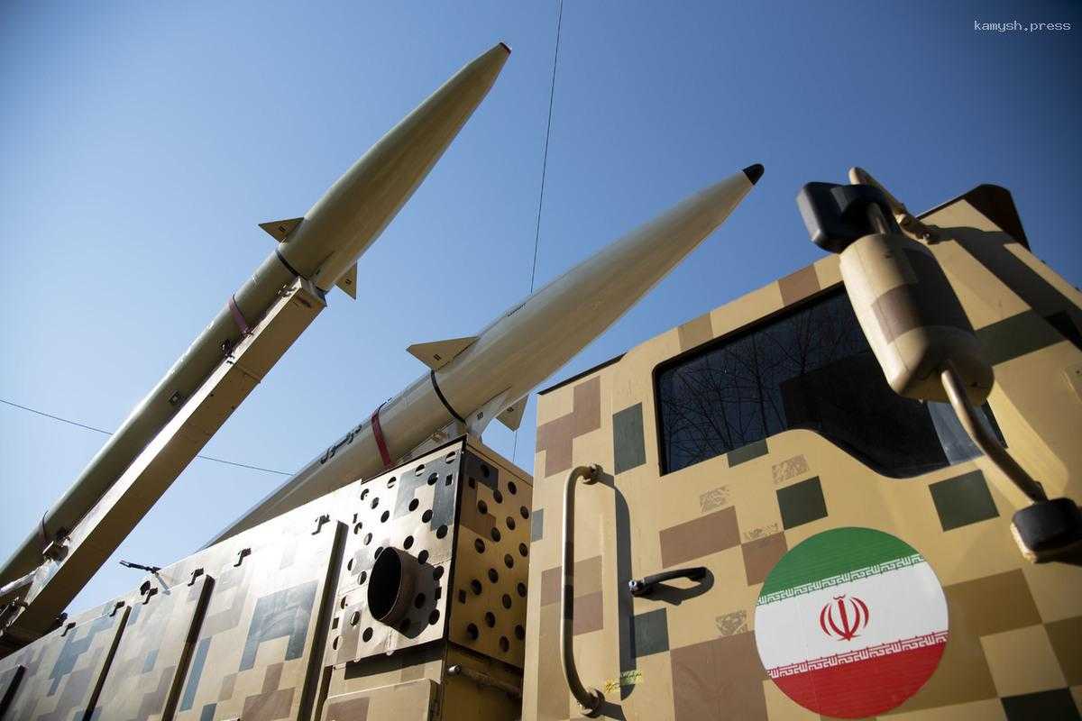 Девять ракет Ирана попали по двум авиабазам Израиля