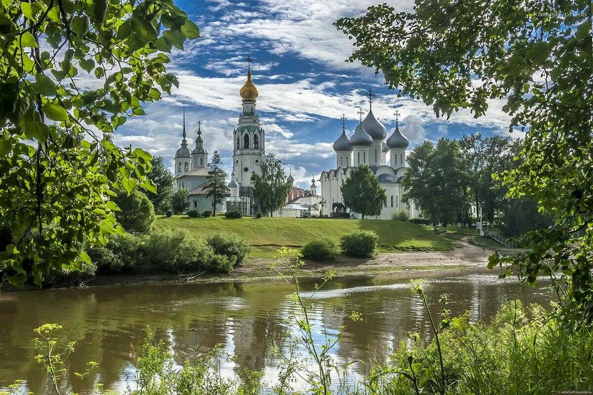 Россиянам рассказали, куда можно дешево съездить на майских праздниках