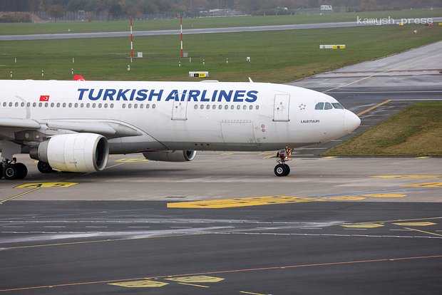Россиянам посоветовали обращаться в суд при недопуске на рейсы транзитом через Стамбул