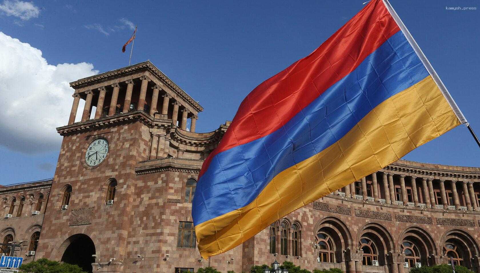 Разворот внешней политики Еревана приведет Армению к серьезным проблемам