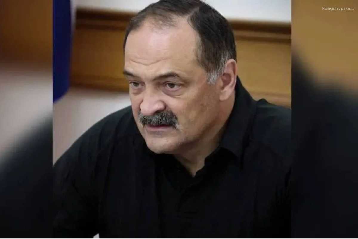 Глава Дагестана Меликов сравнил работу местных чиновников с гоголевскими персонажами