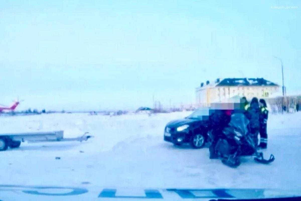 Автоинспекторы участвовали в погоне за пьяным ямальцем на снегоходе
