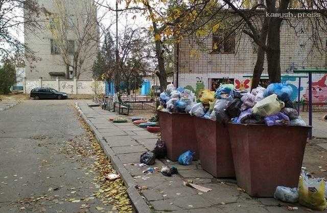 В Самаре причиной ненадлежащего вывоза мусора из города стал дефицит водительских кадров