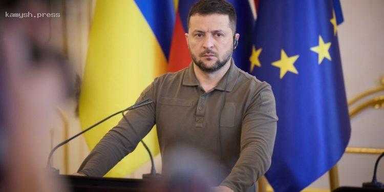 Зеленский указал на сложности с поставками западной военной помощи в Украину