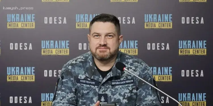 Спикер ВМС высказался о падении обломков ракеты на пляже в Севастополе