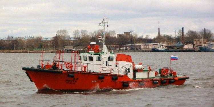 В Керчи затонул катер «Мечта» в результате ночного удара по Крыму – росСМИ