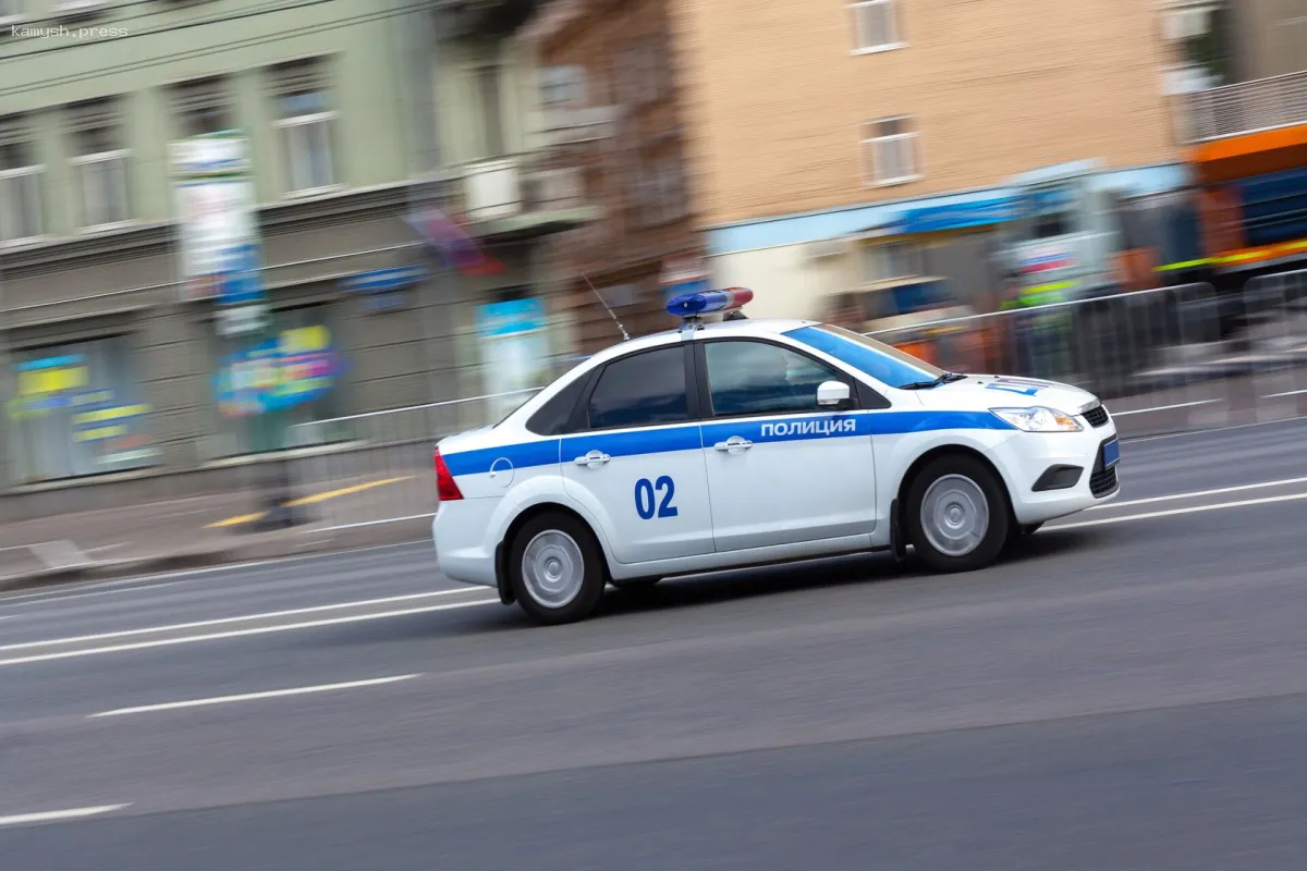 В Новосибирске полицейские пришли на помощь мужчине, отрезавшего себе пальцы болгаркой