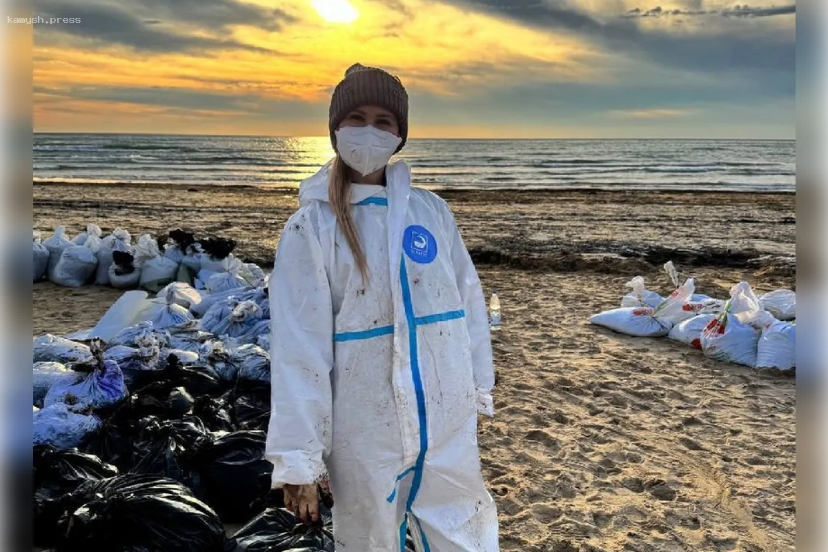 Эколог Шингаркин: В Анапе произошло смешение 2 тысяч тонн мазута и 170 тысяч тонн песка