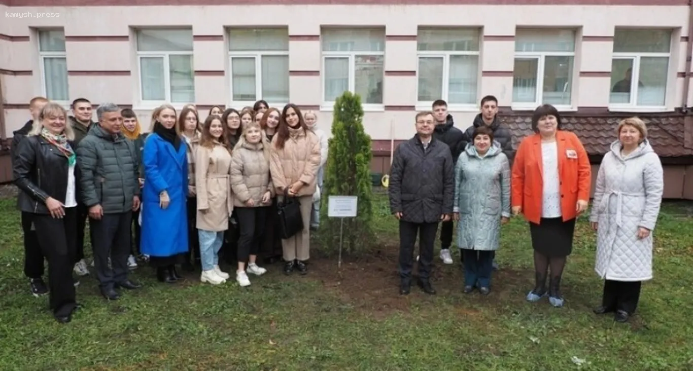 Во Владимире открыли аллею, посвященную 100-летию Вениамина Чиркина