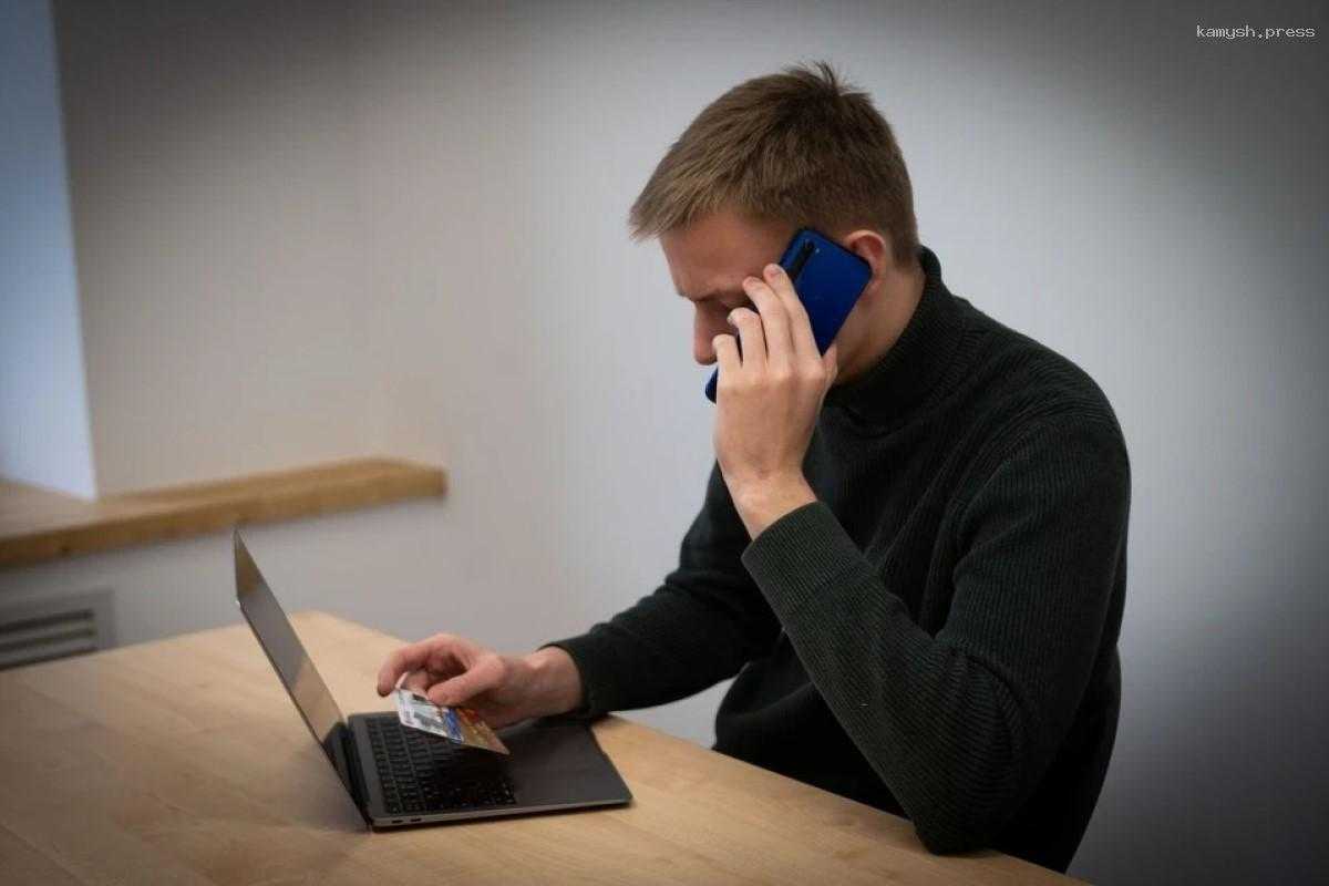 1,8 млн рублей украли у женщины «финансовые консультанты»