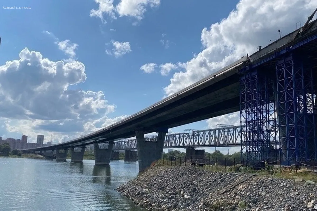 В Омске временно перекроют метромост