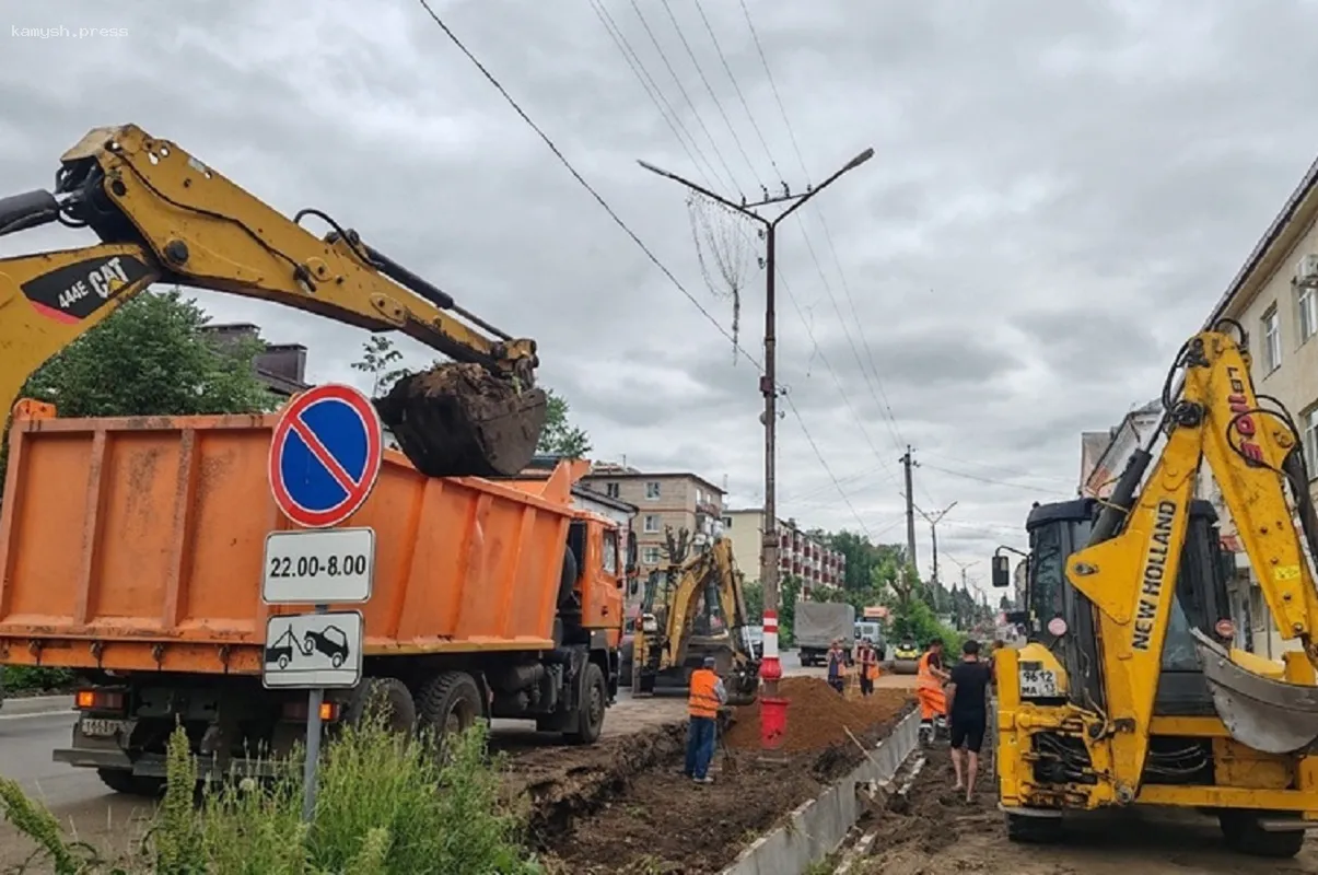 В Рузаевке на улице Ленина смонтируют новые опоры освещения