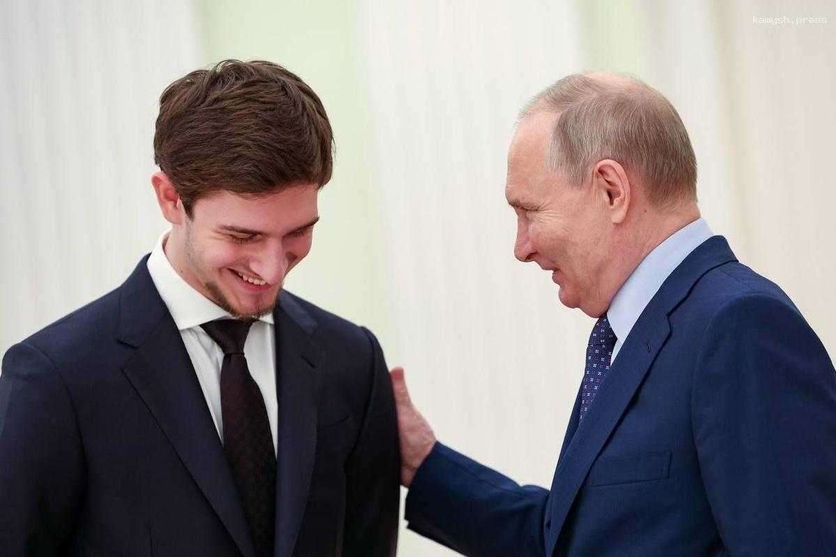 Путин провёл встречу с  17-летним сыном Кадырова Али