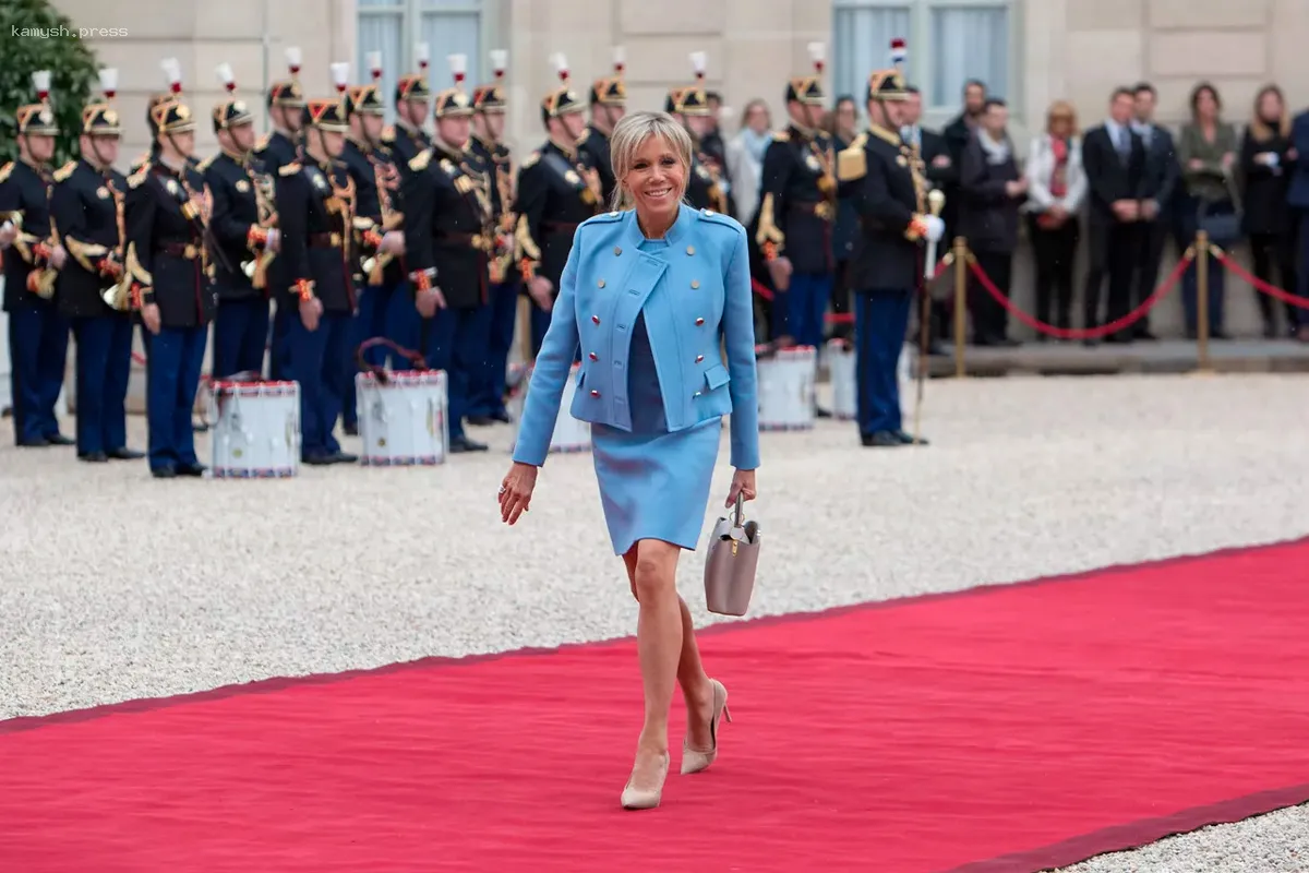 Осужденная за клевету на Брижит Макрон француженка подаст жалобу в суд