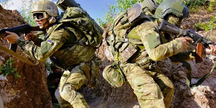 РФ частично отводит силы от Волчанска, Тихого и Глубокого из-за потерь — ОСГВ «Хортица»