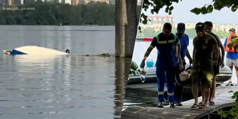 На Воронежском водохранилище катер с детьми на борту врезался в опору электропередачи