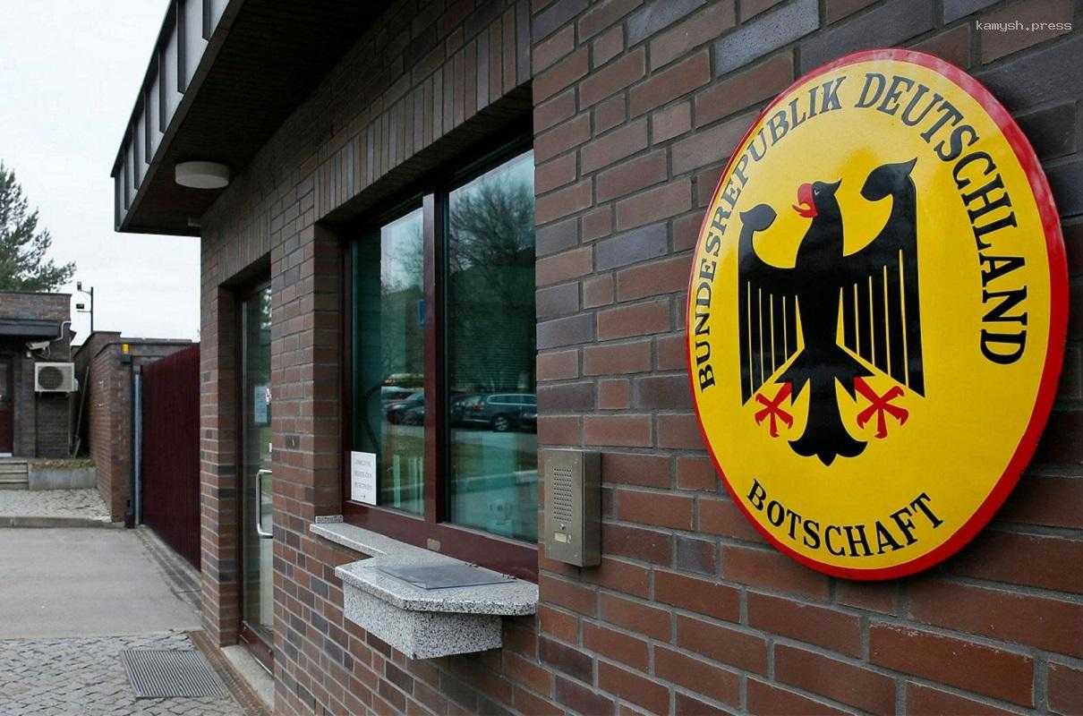Немецкий бизнесмен пропал после неудачной попытки спрятаться от суда в посольстве ФРГ в Москве