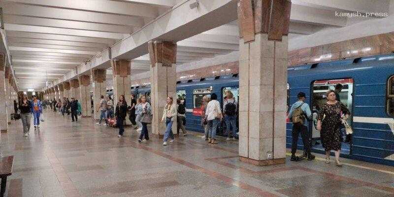 Городские власти намерены запустить в новосибирском метро пятивагонные составы