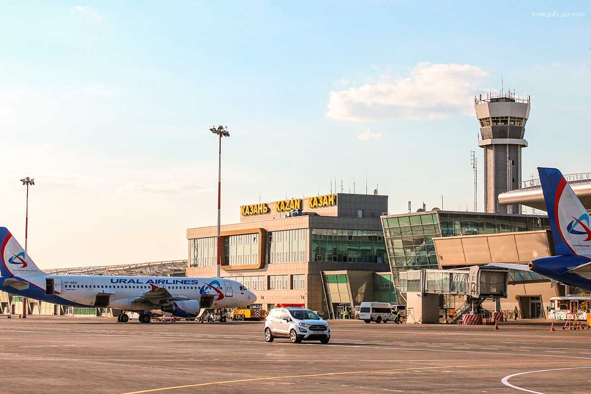 Российский аэропорт снова принимает и отправляет рейсы после утренних ограничений