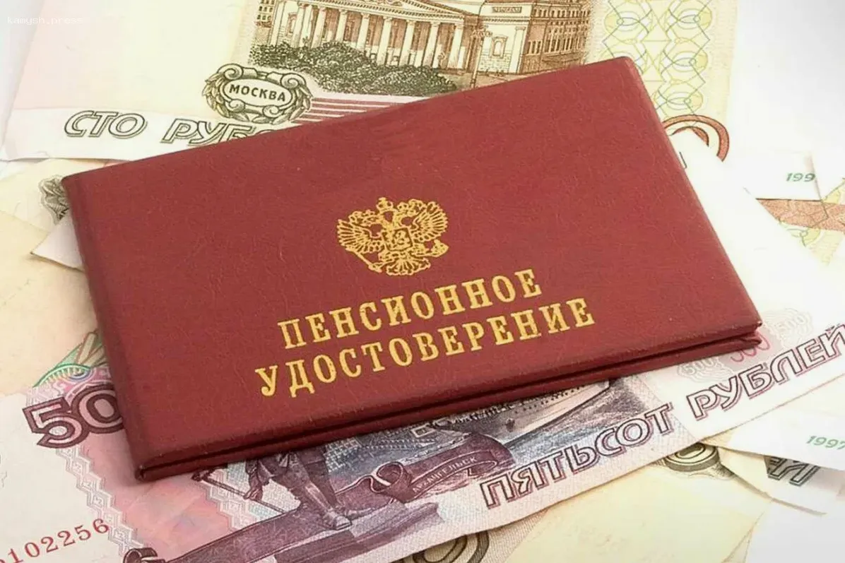 Миронов предложил выплатить в декабре всем пенсионерам 13-ю пенсию