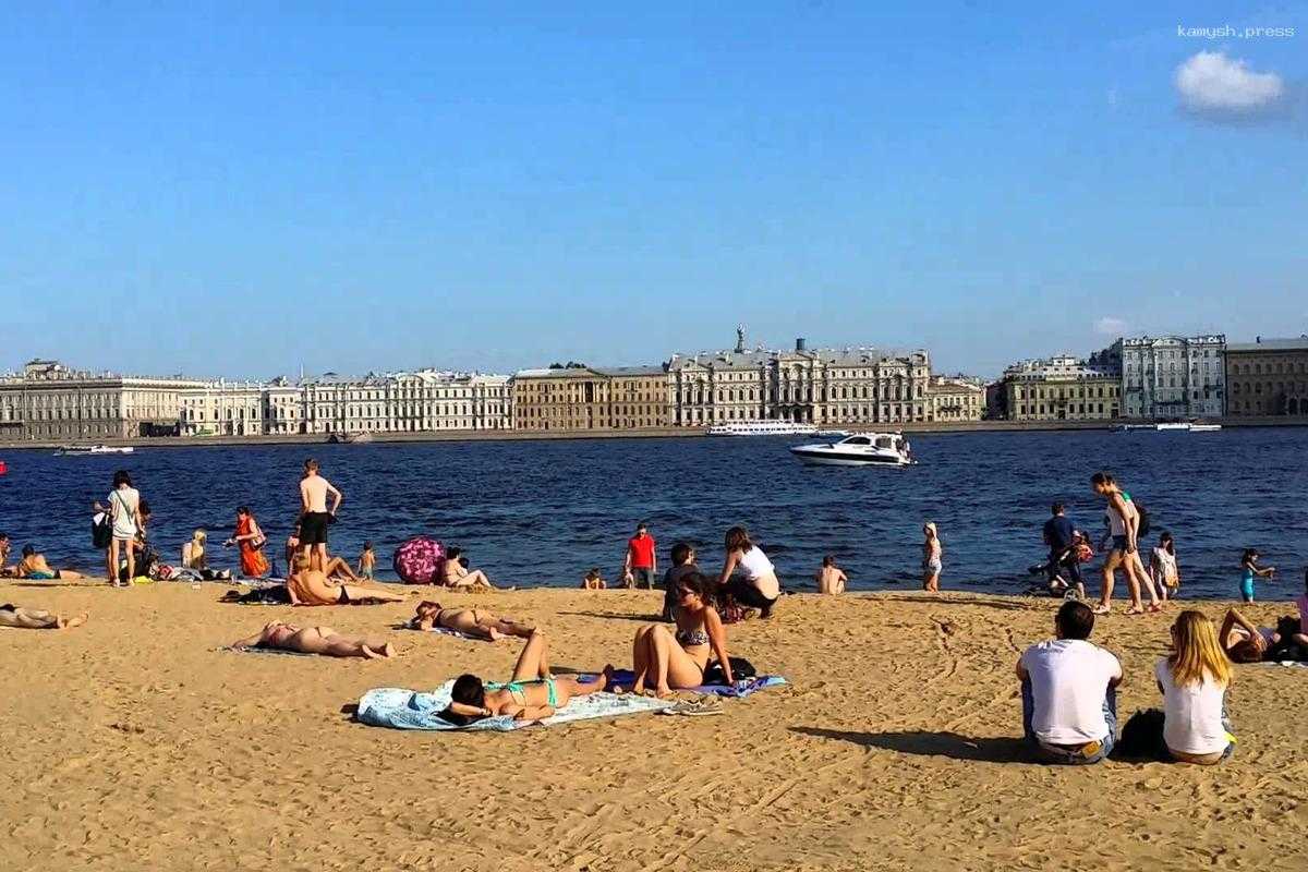 В Петербурге почти не осталось пригодных для купания пляжей