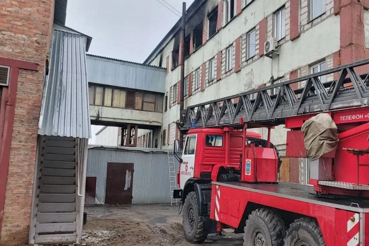 Новосибирские пожарные и спасатели за минувшие сутки 20 раз выезжали на вызовы