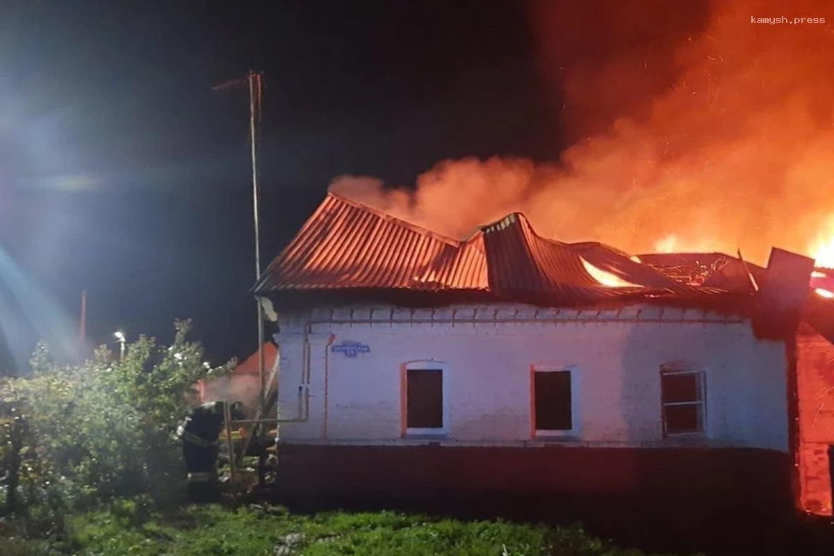 В МЧС Липецкой области отчитались о потушенных за два дня пожарах