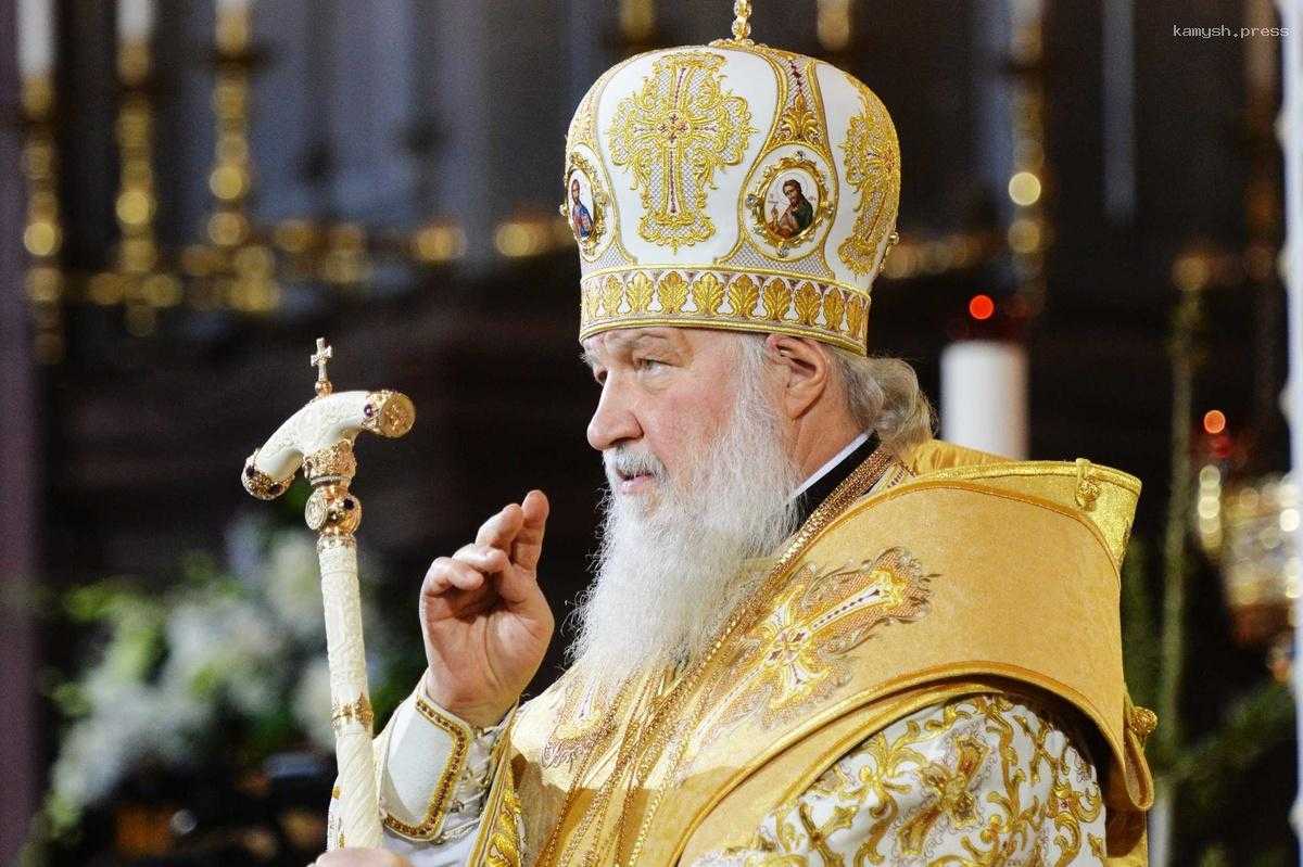 Патриарх Кирилл не смог произнести проповедь после литургии