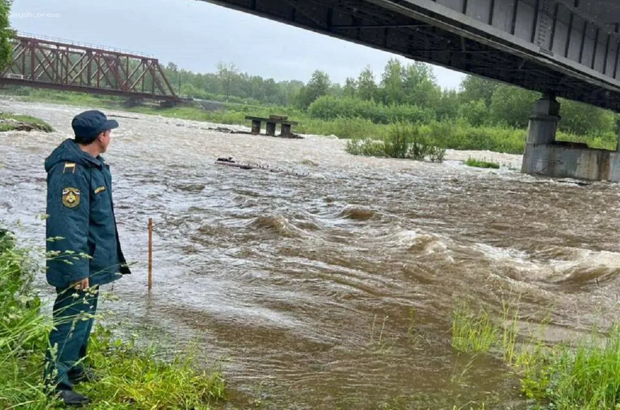 Режим повышенной готовности снят в Приангарье, уровень воды в реках приходит в норму