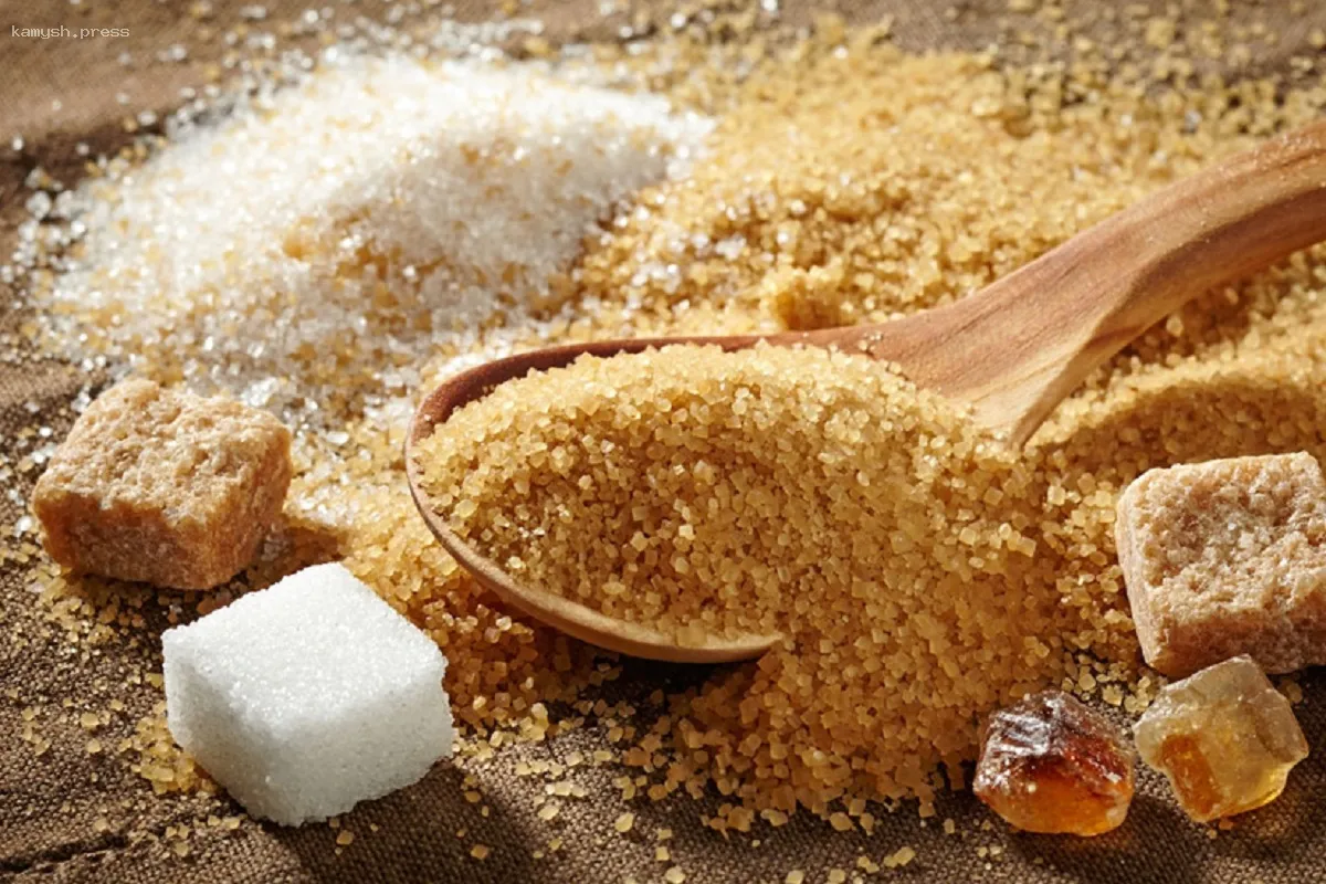 Гастроэнтеролог Калугина заявила, что сахар незаслуженно считают вредным