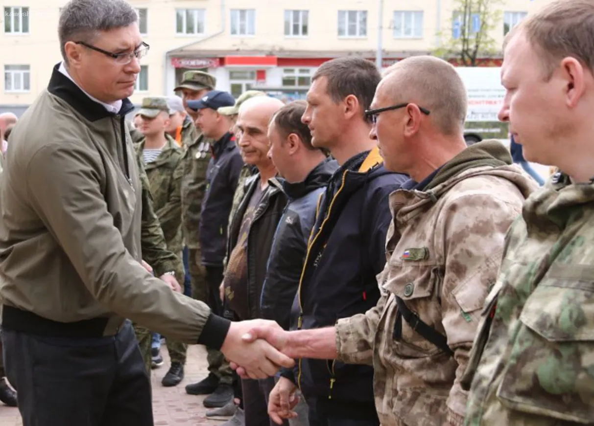 Во Владимире власти удвоили выплату контрактникам, отправляющимся на спецоперацию