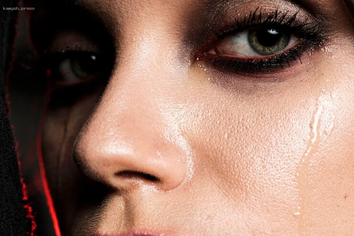 Офтальмолог объяснила, когда стоит задумать о посещении врача при слезотечении