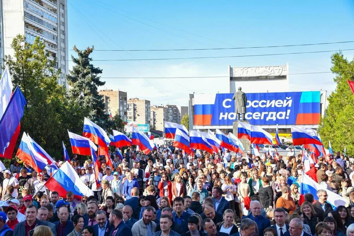 В Донецке поздравили трудовые династии в честь Дня города