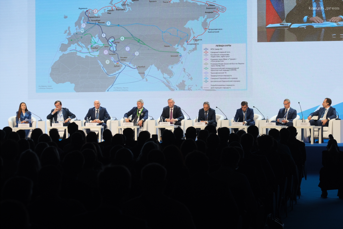 В Новосибирской области стартовал Сибирский транспортный форум – 2024