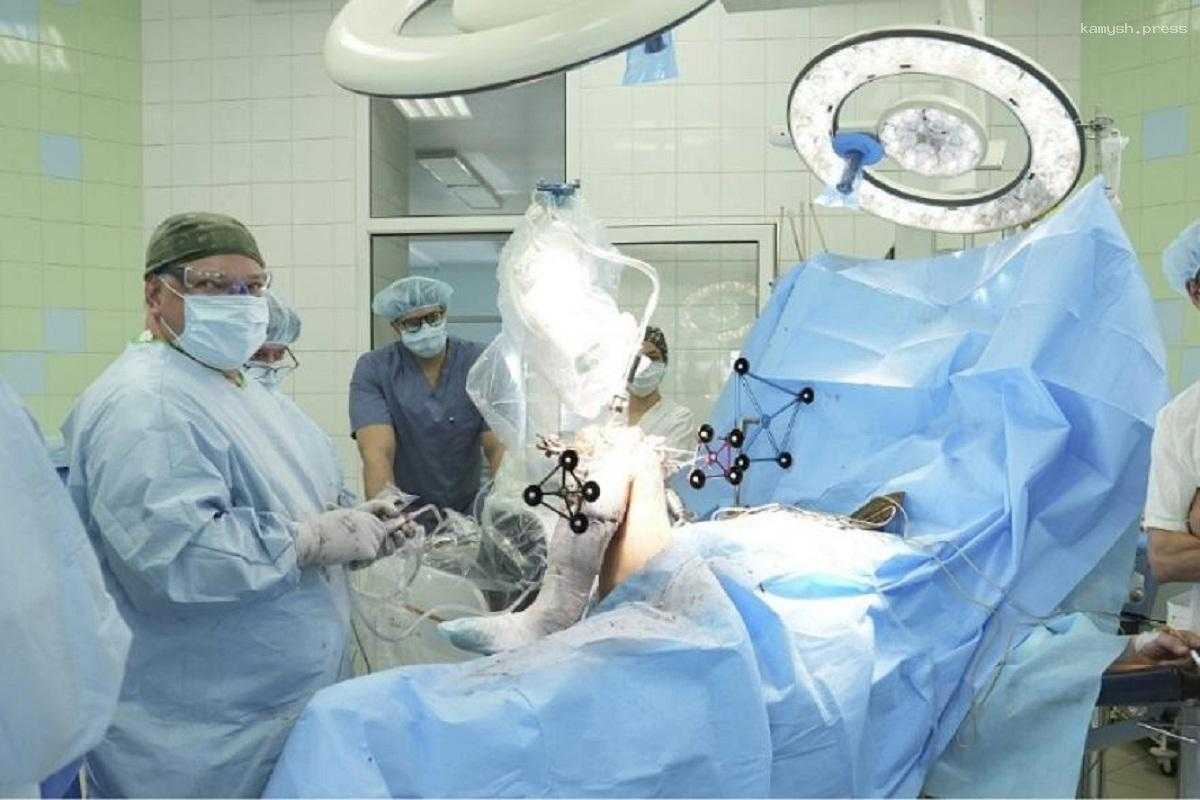 В курганском центре Илизарова пациентов оперируют роботы