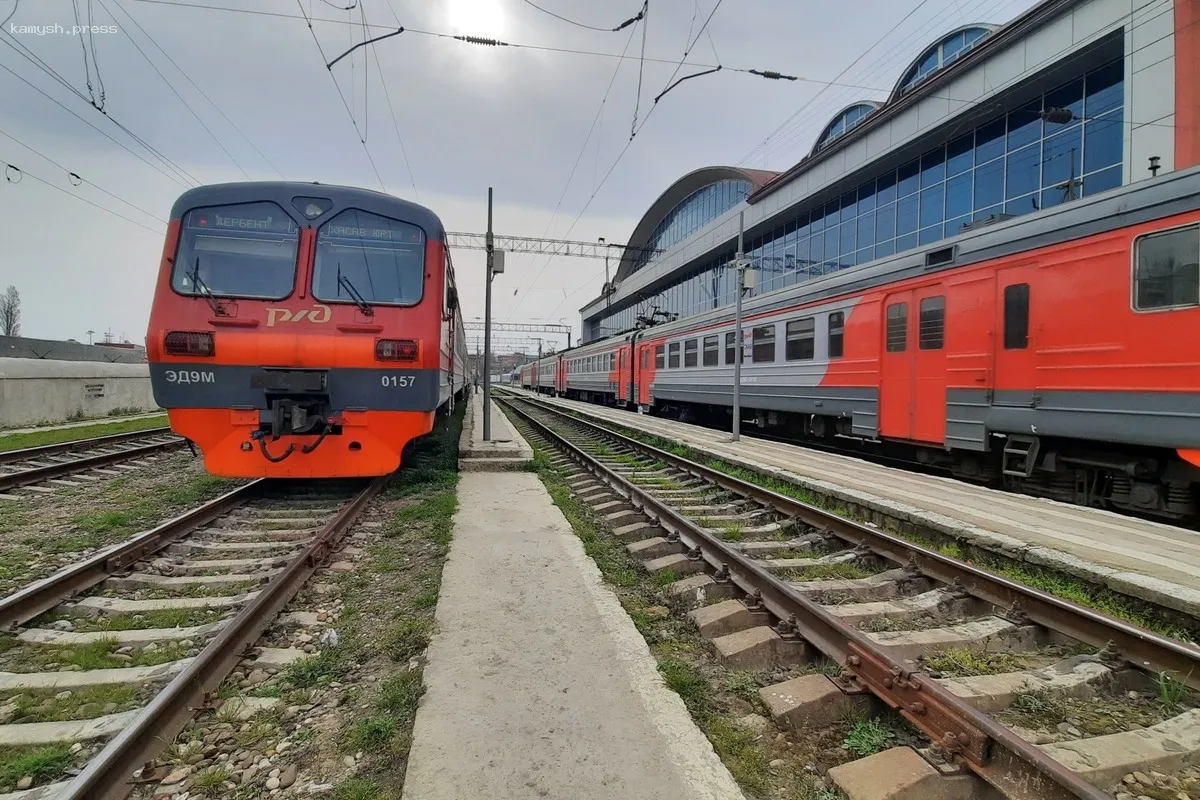 В Дагестане запустят дополнительные пригородные поезда