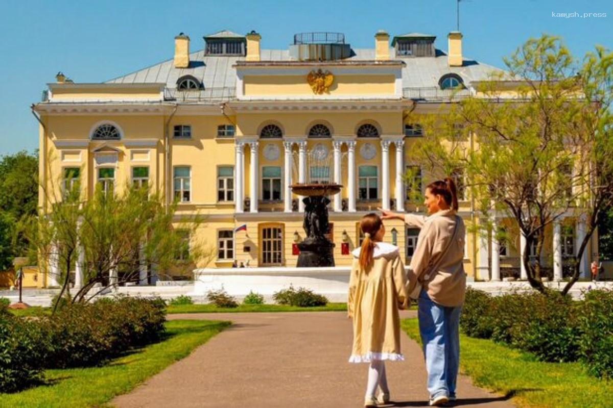 В Москве на территории усадьбы «Нескучное» отреставрируют фонтан 1835 года постройки